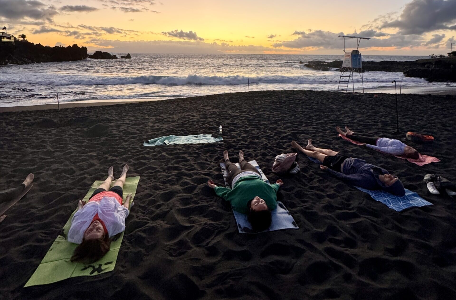 JOGA NA PLAZY W TENERYFIE